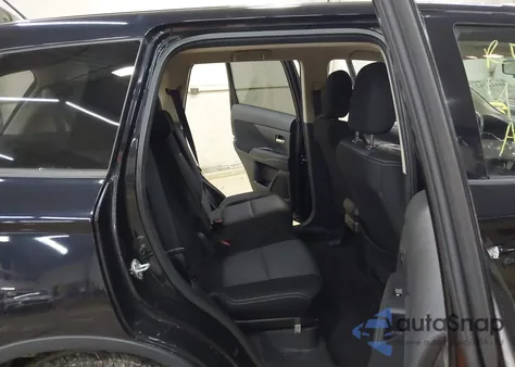 2016 Mitsubishi Outlander z USA, uszkodzony, nr VIN JA4AZ3A30GZ055181